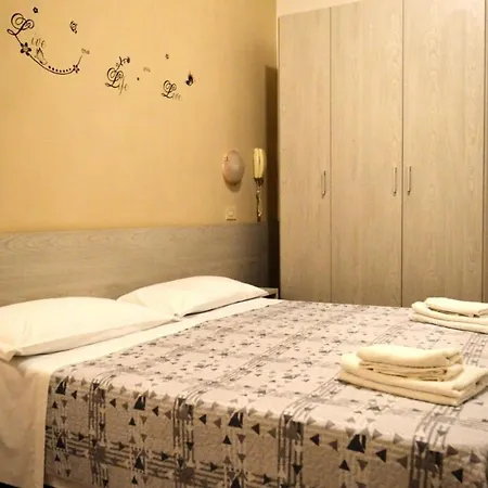 In Guest - New Cirene Double Comfort With Full Package Maison d'hôtes *