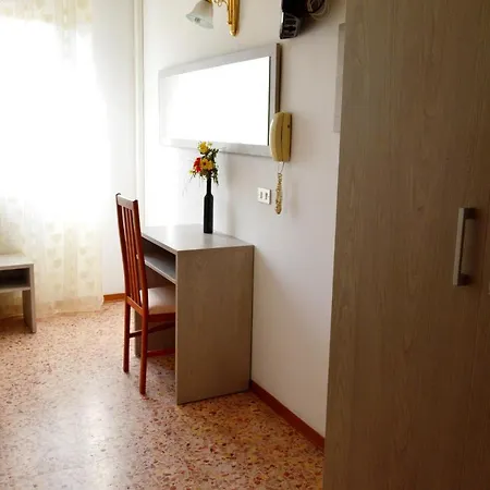 In Guest - New Cirene Double Comfort With Full Package Gasthof